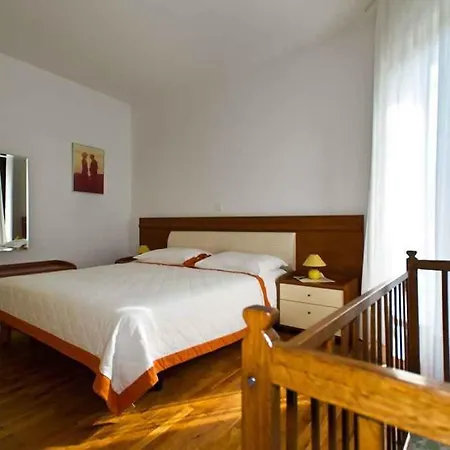 In - Istrien 33682 Apartment *